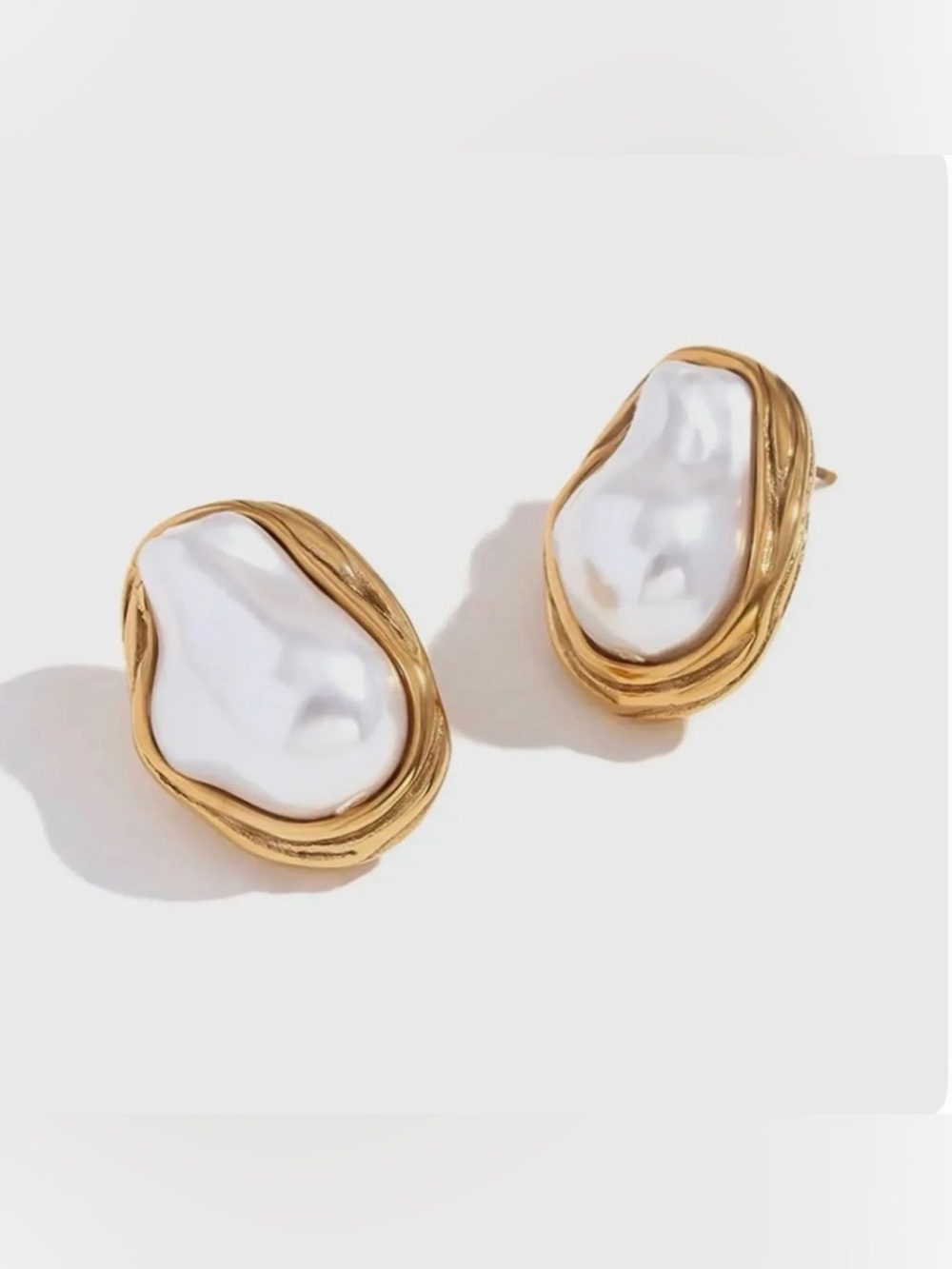 Baroque Post Earrings in White & Gold